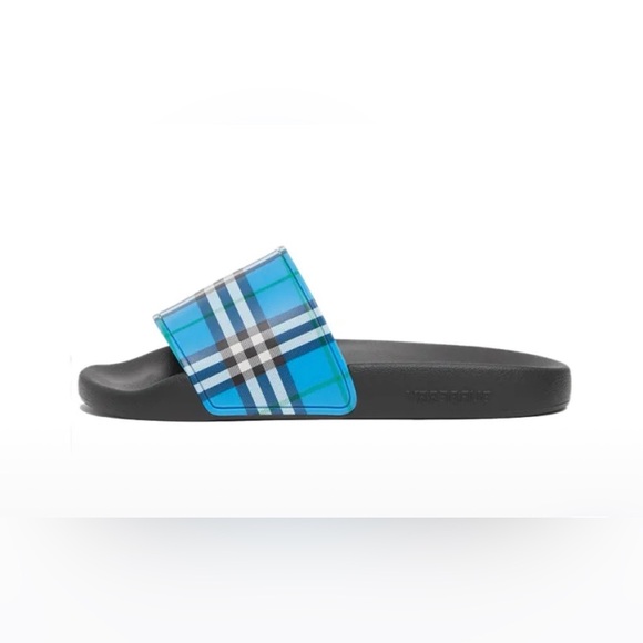 Great condition Burberry slides - Picture 1 of 7